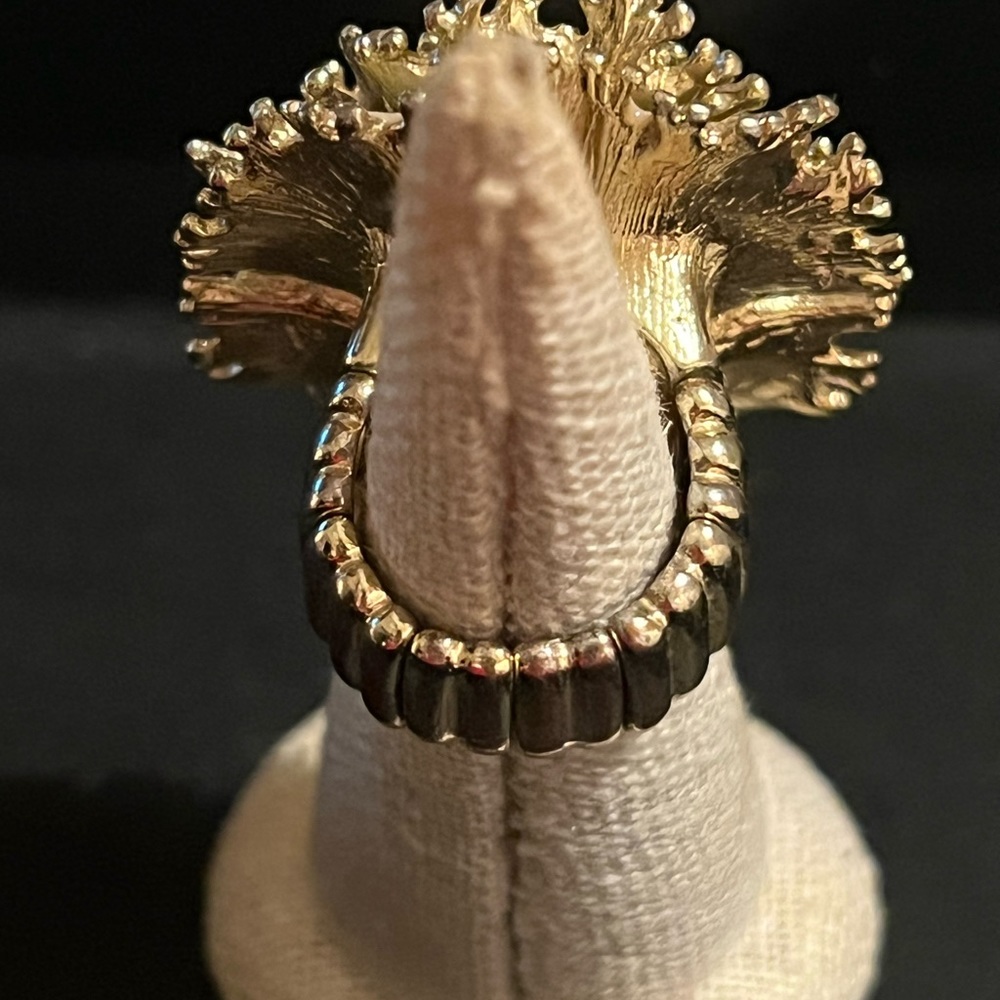 Gold Tone Oversized Dimensional Statement Ring! - image 3